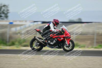 media/Apr-18-2025-TrackDaz (Fri) [[45f5874c44]]/C Group/Session 1 (Turn 7)/